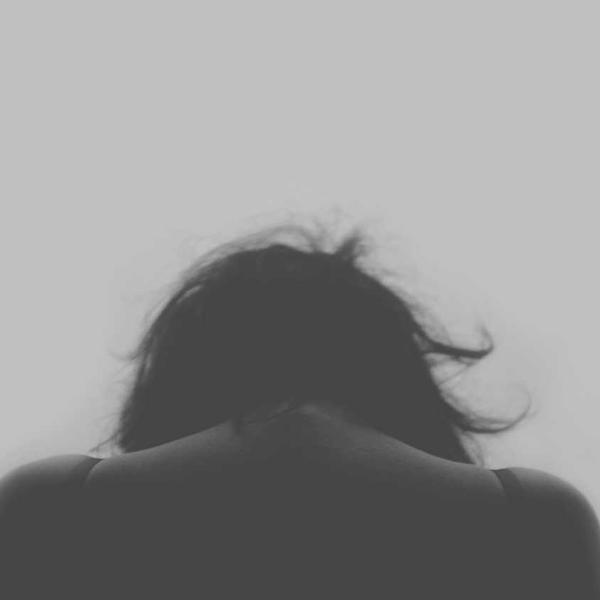 车内揉双乳颤栗呻吟叫小说游戏截图1